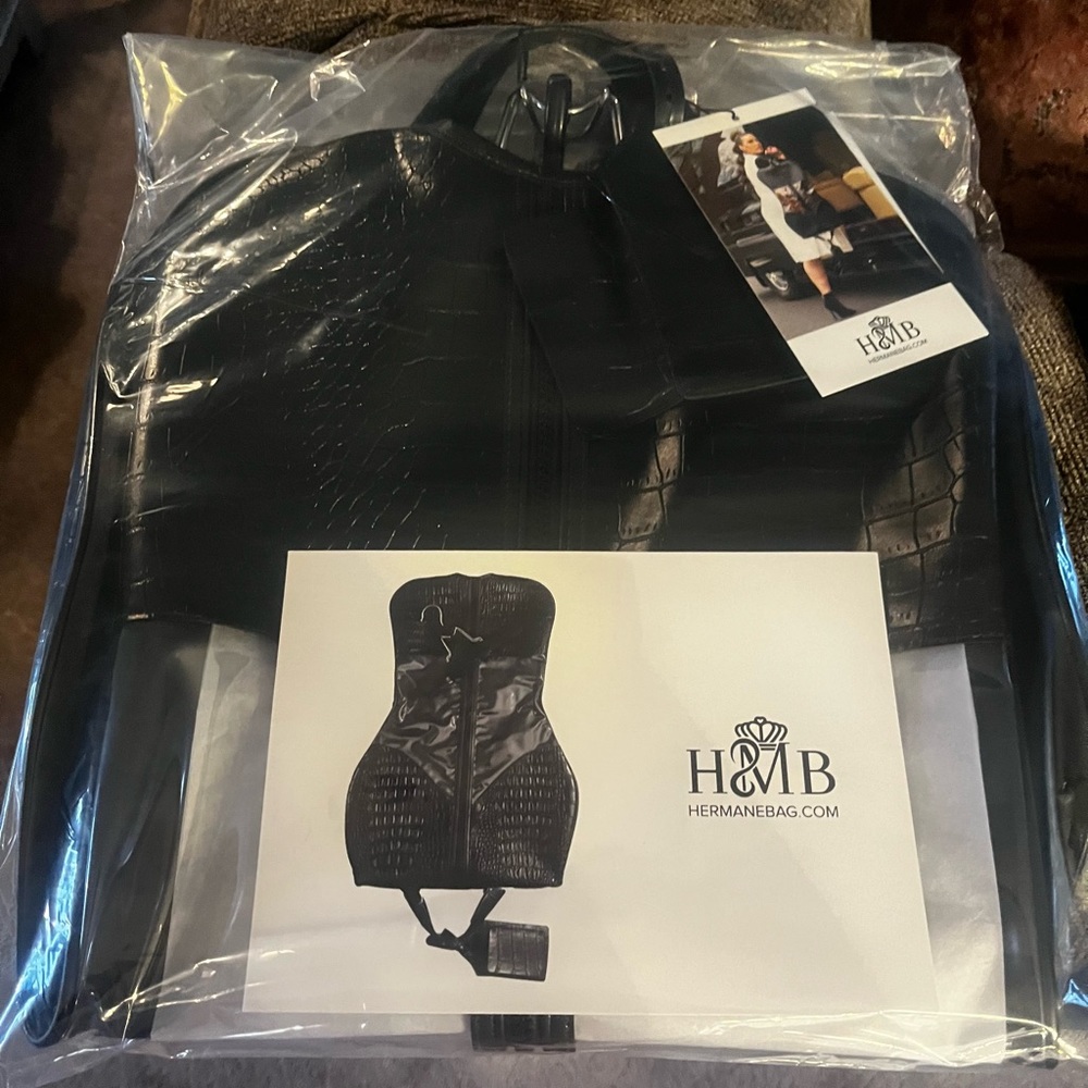 “Her Mane Bag” Luxury Wig, Extensions, Lingerie, Apparel and Swim Garment Bag - Picture 3 of 3